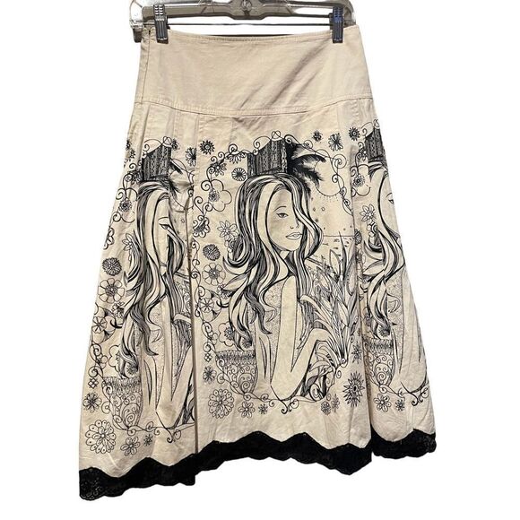 Romy Cream Skirt Size Small - Picture 1 of 6